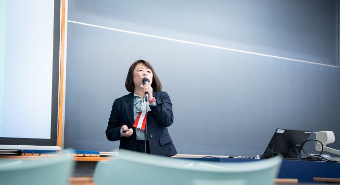 分科会Bにおいて、本学の理工系女性教育プログラムについて発表する 工学部 応用化学生物学科 小池あゆみ教授